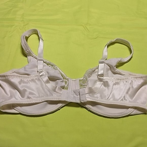 Bra - Picture 2 of 4